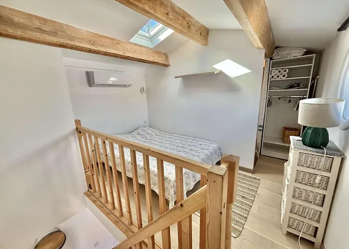 Le Prunelli Apartment
